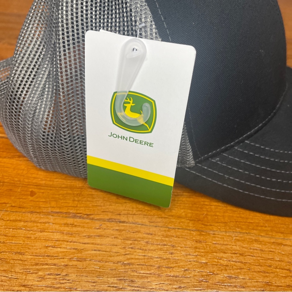 John Deere Trucker Hat Hutson Embroidered Snapback Mesh Cap NWT - Picture 3 of 7